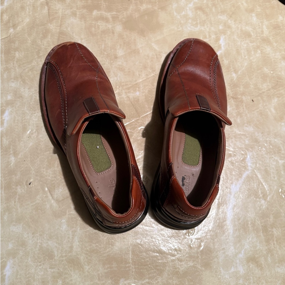 Clarks Men's Rich Brown Leather Loafers